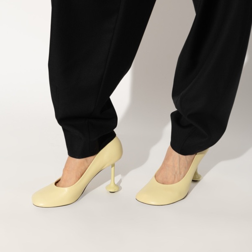 LOEWE
Toy leather pumps 40 NWT - Picture 4 of 10